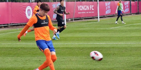 mk体育官网-中超|克雷桑归队参加训练，泰山国脚将参加下一阶段冬训