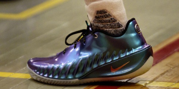 mk体育官网-THE1联赛测试赛众球员上脚球鞋品牌多样|照相馆|程球_新浪体育_新浪新闻