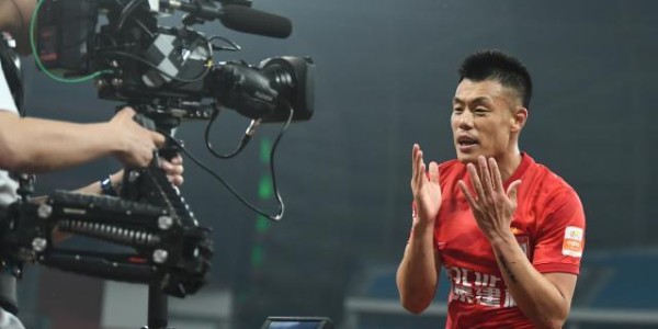 mk体育官方网站-【中超】谭龙塞尔吉尼奥头球两连击 浙江0比2亚泰