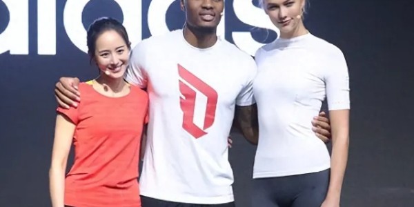 mk体育官方网站-NBA身高造假最离谱5大球星，杜兰特上榜 本华莱士不足2米？|法里德|凯文·杜兰特|凯文·加内特|达米安-利拉德|本-华莱士_新浪新闻