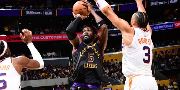 mk体育平台-艾顿：当雷迪克因为球队缺乏拼劲而生气 我必是他重点批评的对象|菲尼克斯太阳队|德安德烈·艾顿|JJ-雷迪克|洛杉矶湖人队|纽约尼克斯队_新浪体育_新浪新闻