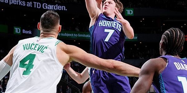 mk体育官方网站-大胜绿军豪取6连胜，每场都净胜15分！黄蜂近19场16胜，胜率超50%|凯尔特人|投篮|波士顿凯尔特人队|夏洛特黄蜂队|金州勇士队_新浪新闻