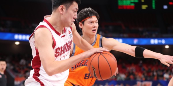 mk体育官方网站-15分30分39分！一夜3门惨案，黑马再爆大冷，让积分榜彻底乱套