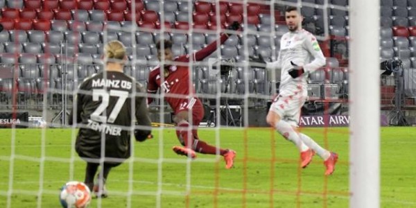 mk体育平台-最好的科芒功抵过，拜仁只踢半场好球就抛离了6分