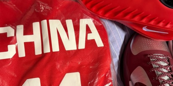 mk体育平台-李弘权晒男篮集训发放装备：14号球衣+Kobe 5+文班代言款GT Cut 4