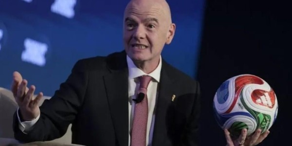 mk体育官网-国际足联真急了！因凡蒂诺将亲自访问中国 媒体：他的贪婪超前任|世界杯|央视|FIFA|版权|滞销_新浪体育_新浪新闻